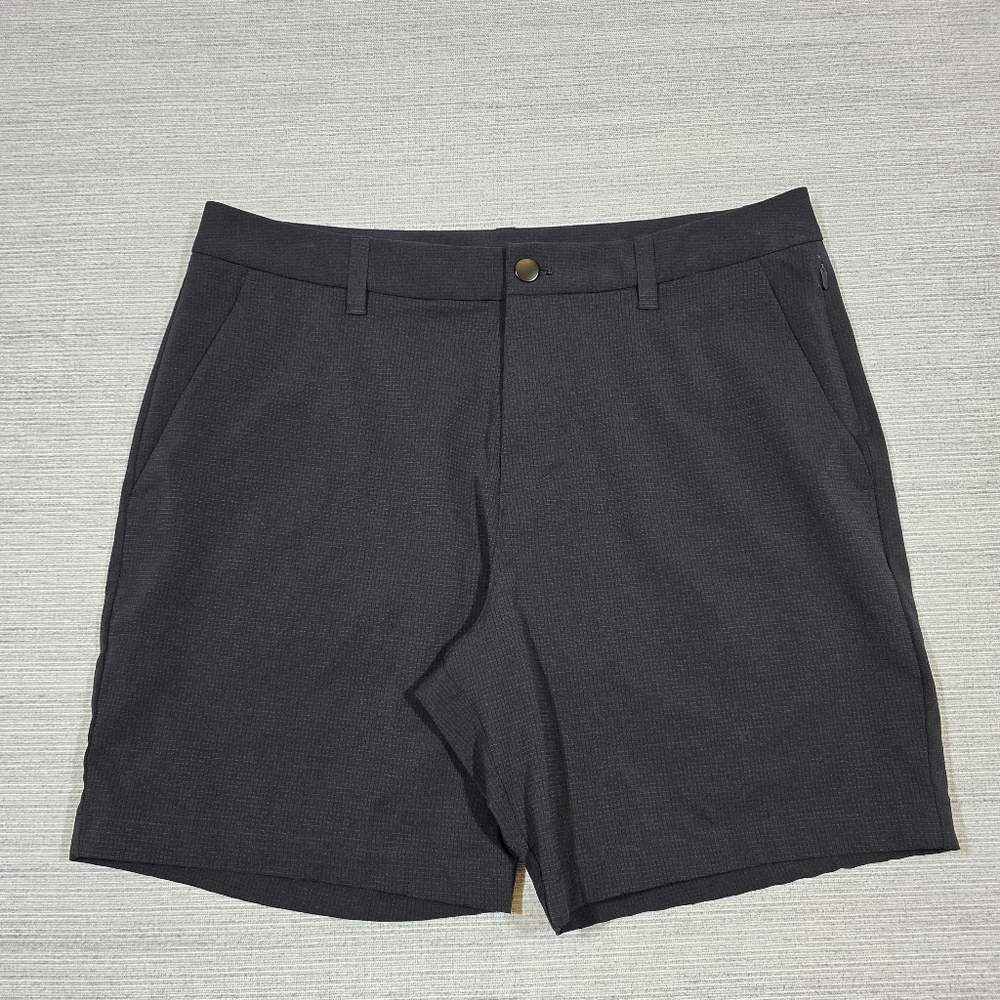 Lululemon ABC Classic-Fit WovenAir Shorts 7" Mens 33 Black Chino LM7BGUS